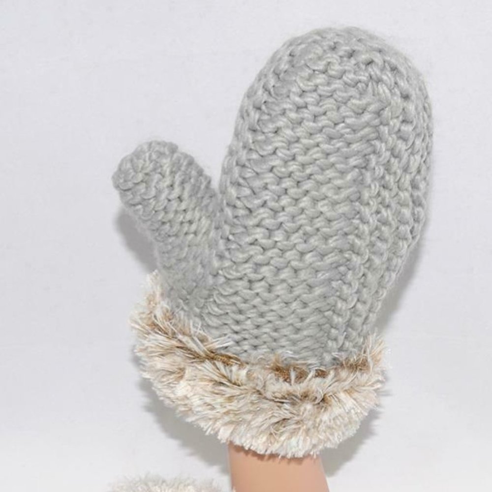 LEMON WINTER CABIN MITTEN - Picture 2 of 6